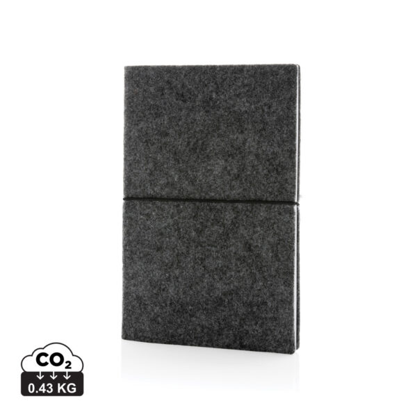 Caderno A5 com capa mole de feltro reciclado certificado pela GRS