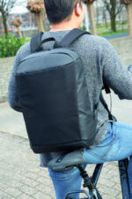 Mochila anti-roubo Madrid com RFID e USB sem PVC - Image 10